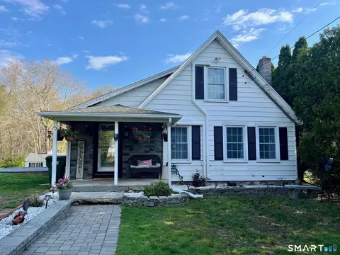 1352 North Rd, Groton, CT 06340