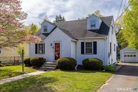 73 Layton St, West Hartford, CT 06110