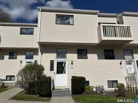 208 Timber Ln, Canton, CT 06019