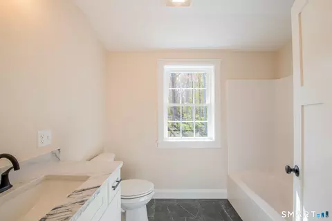 Bath - 12 Stone House Dr, Plainfield, CT 06374 photo 4 of 4