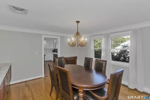 Dining - 10 Cliffmount Dr, Bloomfield, CT 06002 photo 2 of 3