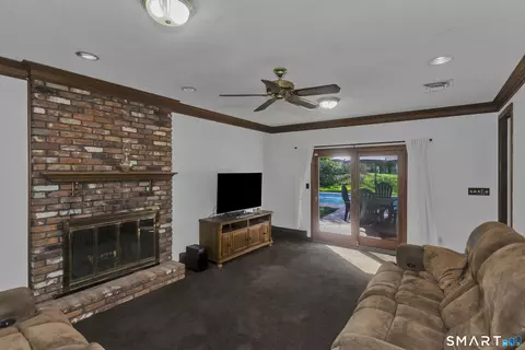 Living - 10 Cliffmount Dr, Bloomfield, CT 06002 photo 1 of 1