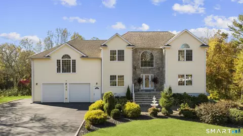 34 Birdseye Rd, Shelton, CT 06484