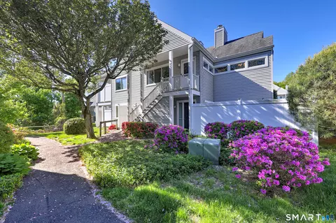 70 Country Pl #70, Shelton, CT 06484