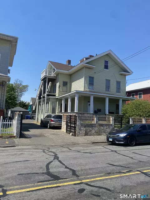 667 Noble Ave, Bridgeport, CT 06608