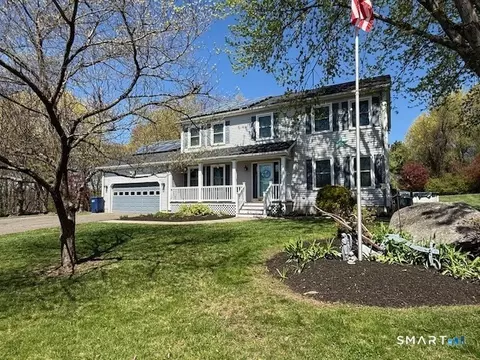 91 Ford St, Ansonia, CT 06401