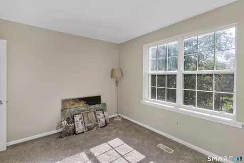 Bedroom - 8 Dibble Hollow Ln #8, Windsor Locks, CT 06096 photo 5 of 5