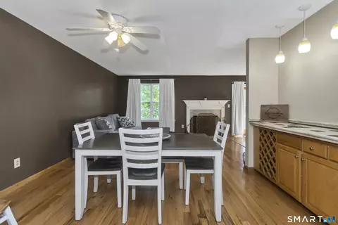 Dining - 8 Dibble Hollow Ln #8, Windsor Locks, CT 06096 photo 3 of 3