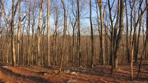 67 Umpawaug Rd, Redding, CT 06896