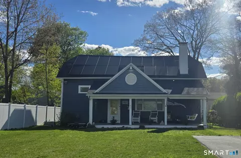 745 Montauk Ave, New London, CT 06320
