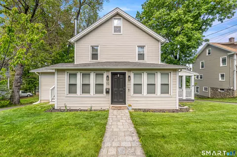 93 Main St, Watertown, CT 06795