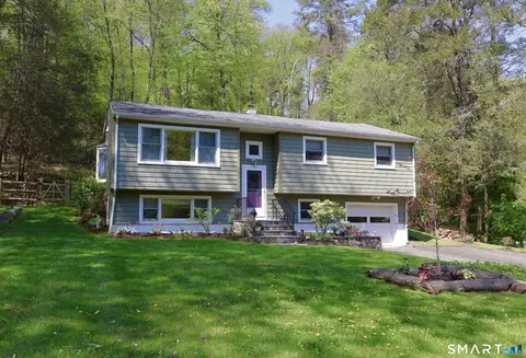6 Hillside Ct, Brookfield, CT 06804