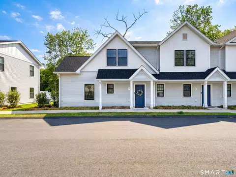 138 Boston Post Rd #7, East Lyme, CT 06333