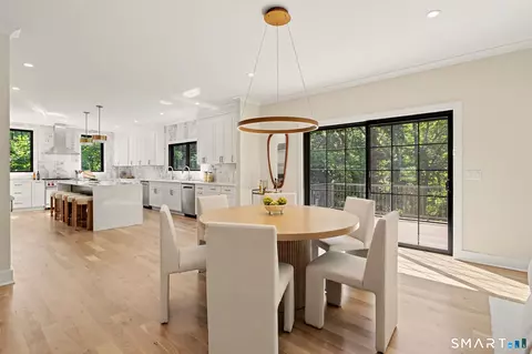 31 Gray Farms Rd, Stamford, CT 06905