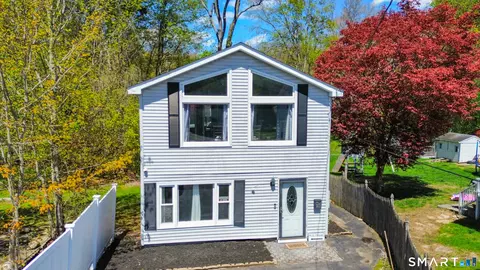 20 French St, Seymour, CT 06483