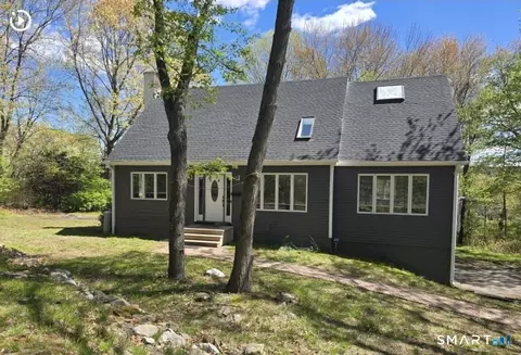 54 Highlawn St, Waterbury, CT 06705