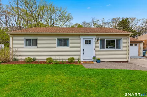 1 Meadow Lark Ln, Stonington, CT 06378
