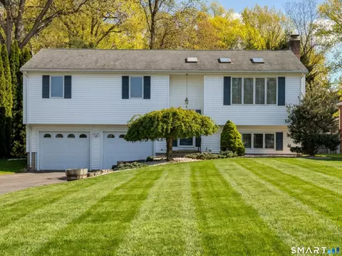 194 Loper St, Southington, CT 06489