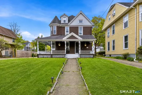 112 Howe Ave, Shelton, CT 06484