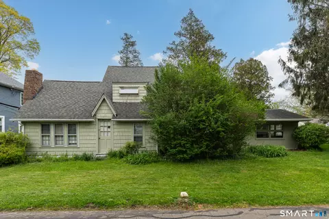 Exterior - 67 Blakeman Rd, Madison, CT 06443 photo 3 of 5