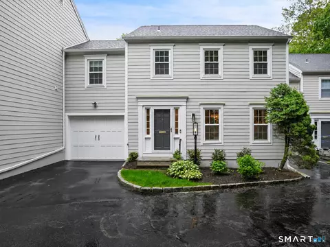 253 New Norwalk Rd #5, New Canaan, CT 06840