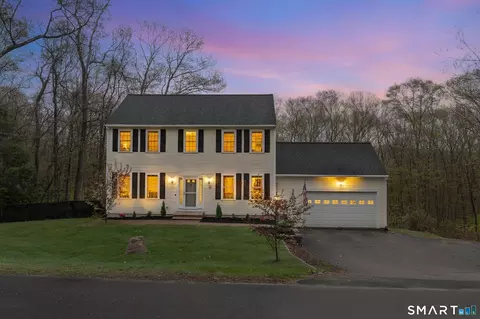 35 Lebanon Hill Rd, Woodstock, CT 06281