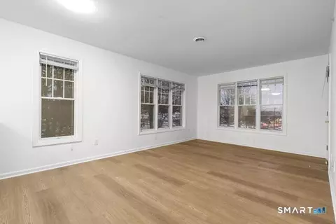 Living - 468 Main St #114, Niantic, CT 06357 photo 3 of 3