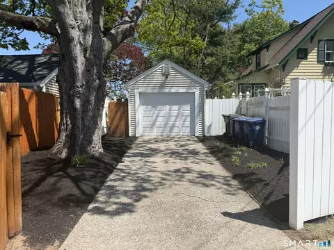 88 E Brown St, West Haven, CT 06516 photo 5