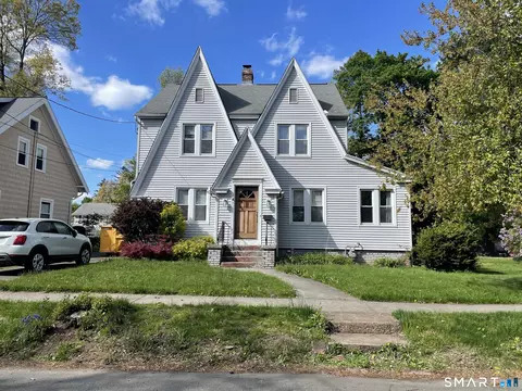 31 Elihu St, Hamden, CT 06517