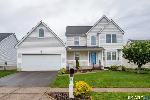 26 Greenview Ter, Middletown, CT 06457