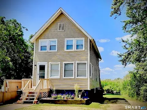 102 Surf Ave, Milford, CT 06460