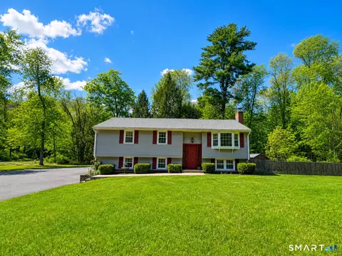 36 Fern Hollow Dr, Granby, CT 06035