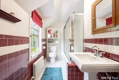 Bath - 19 Junction Rd, Brookfield, CT 06804 photo 1 of 2