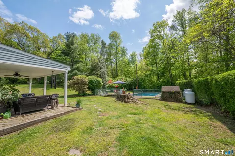 Exterior - 19 Junction Rd, Brookfield, CT 06804 photo 3 of 9