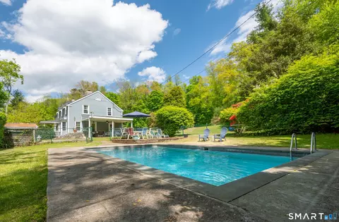 19 Junction Rd, Brookfield, CT 06804