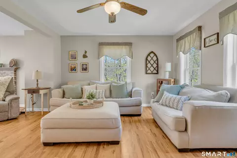 57 Hubbard Rd, Haddam, CT 06438