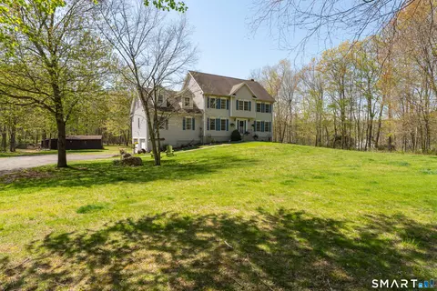 57 Hubbard Rd, Haddam, CT 06438
