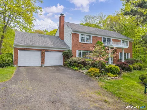 30 Philson Ct, Cheshire, CT 06410
