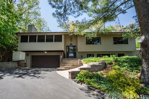 71 Kirkwood Rd, West Hartford, CT 06117