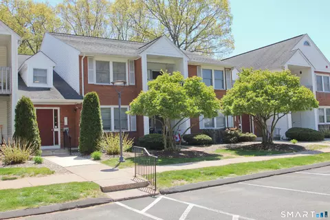 1 Concorde Way #B3, Windsor Locks, CT 06096