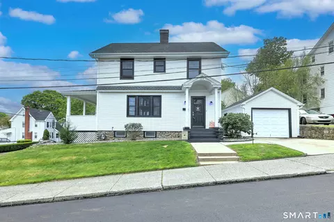 104 Grove St, Naugatuck, CT 06770