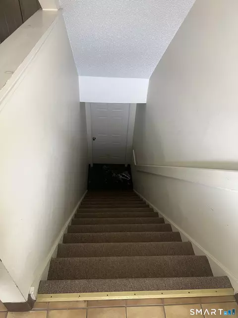 Entry Way - 365 Mather St #130, Hamden, CT 06514 photo 10 of 10