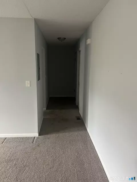 Entry Way - 365 Mather St #130, Hamden, CT 06514 photo 7 of 10