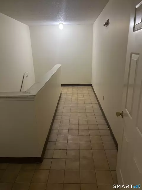 Entry Way - 365 Mather St #130, Hamden, CT 06514 photo 3 of 10