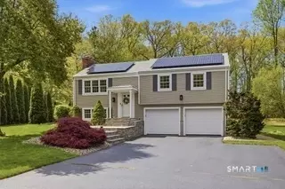 3 Ledgewood Dr, Farmington, CT 06032