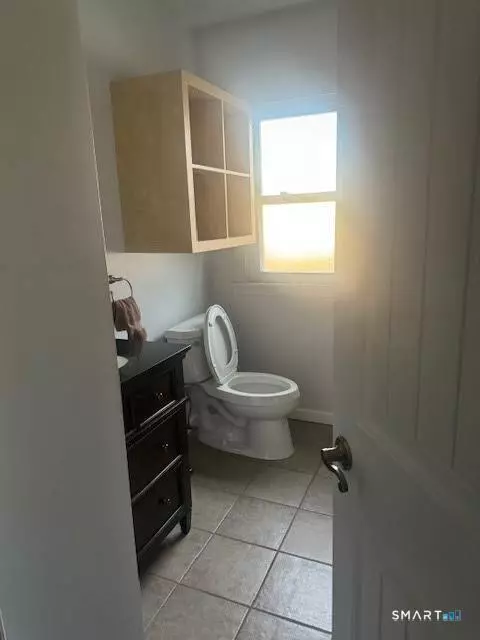 Bath - 237 Elm St, West Haven, CT 06516 photo 2 of 2