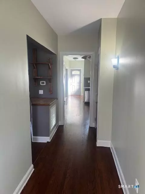 Entry Way - 237 Elm St, West Haven, CT 06516 photo 3 of 9
