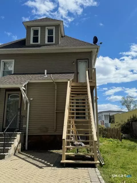 Exterior - 237 Elm St, West Haven, CT 06516 photo 1 of 5