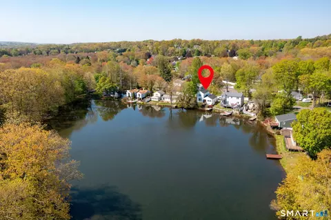 12 Grieb Trl, Wallingford, CT 06492
