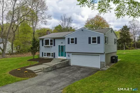 946 Shewville Rd, Ledyard, CT 06339